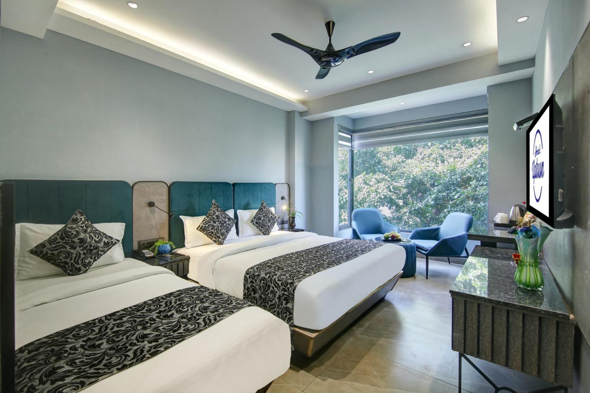 Hotel Uptown - 1Km Connaught Place New Delhi Exterior photo