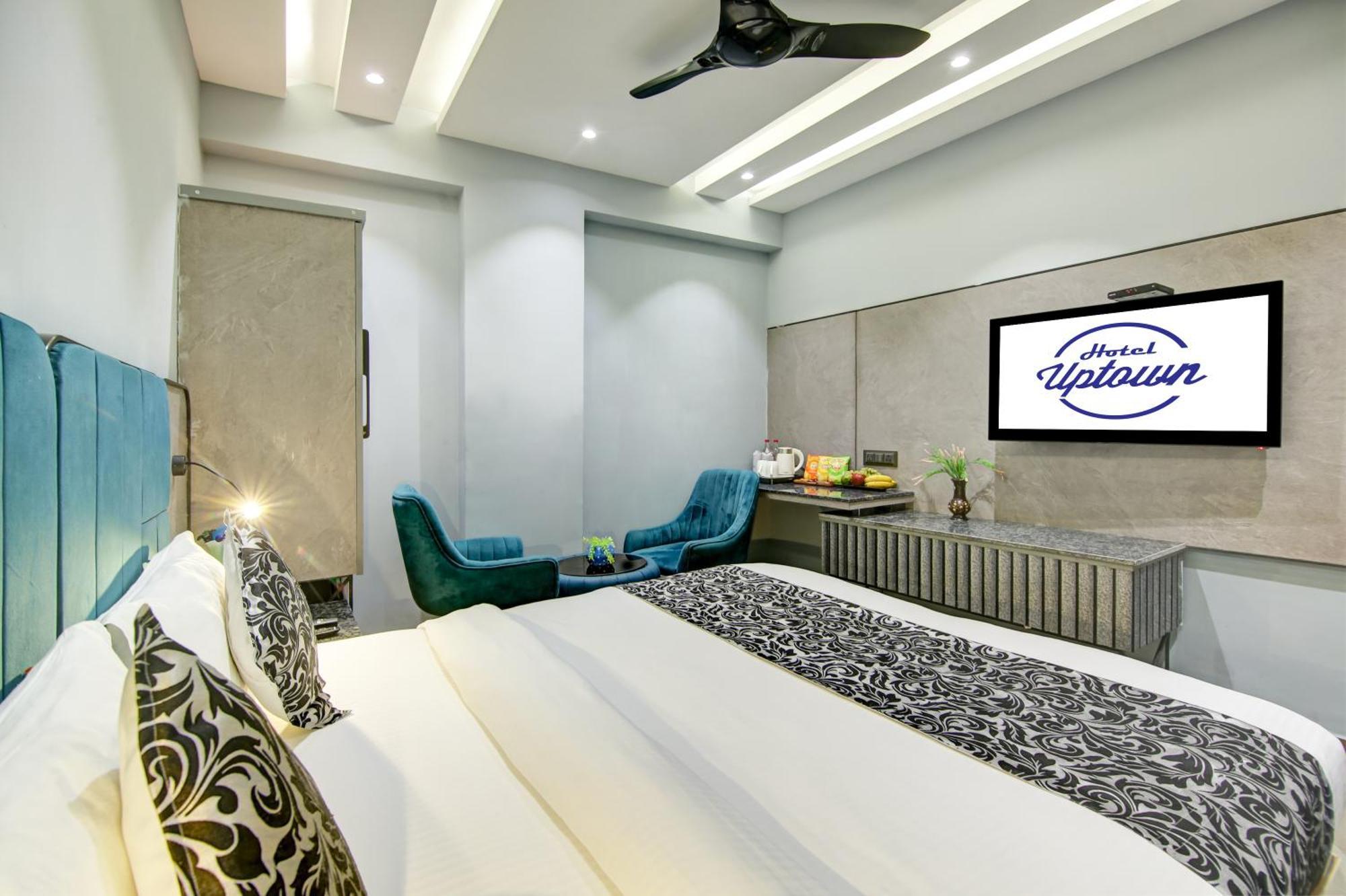 Hotel Uptown - 1Km Connaught Place New Delhi Exterior photo